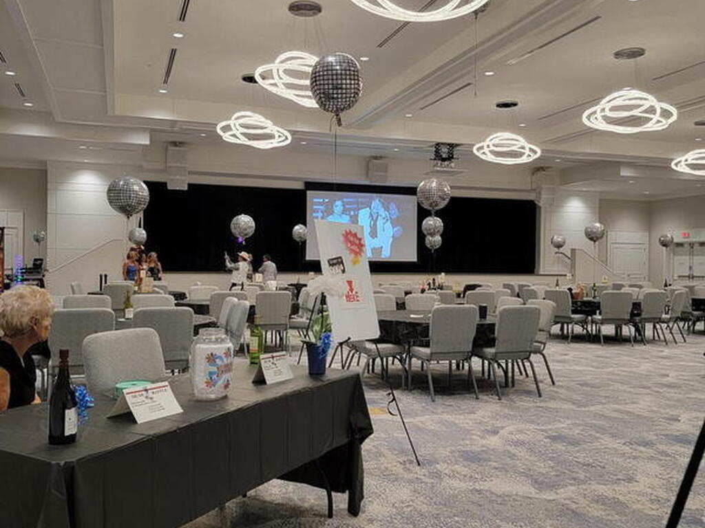 12127 SW Jasper Lake Way, Port St. Lucie, FL 34987