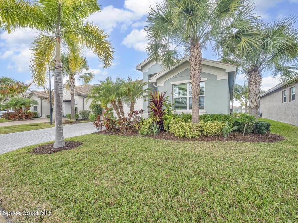 12127 SW Jasper Lake Way, Port St. Lucie, FL 34987