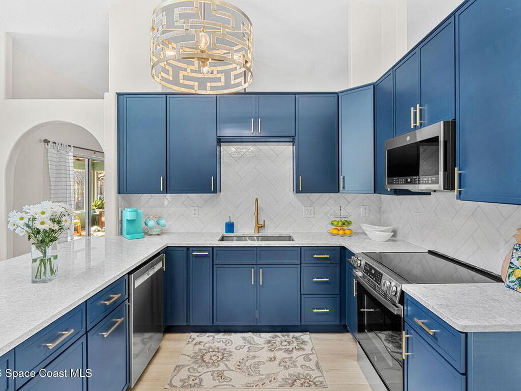 3 Jennifer Circle, Indialantic, FL 32903