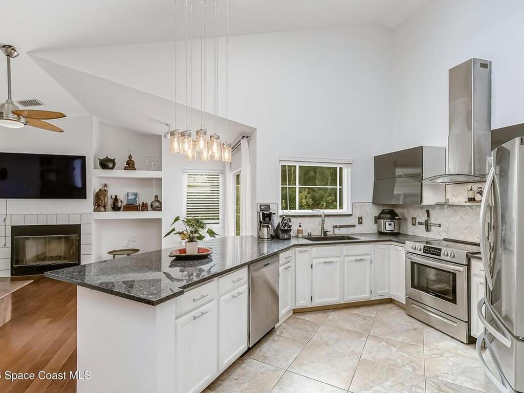 1934 Glen Meadows Circle, Melbourne, FL 32935