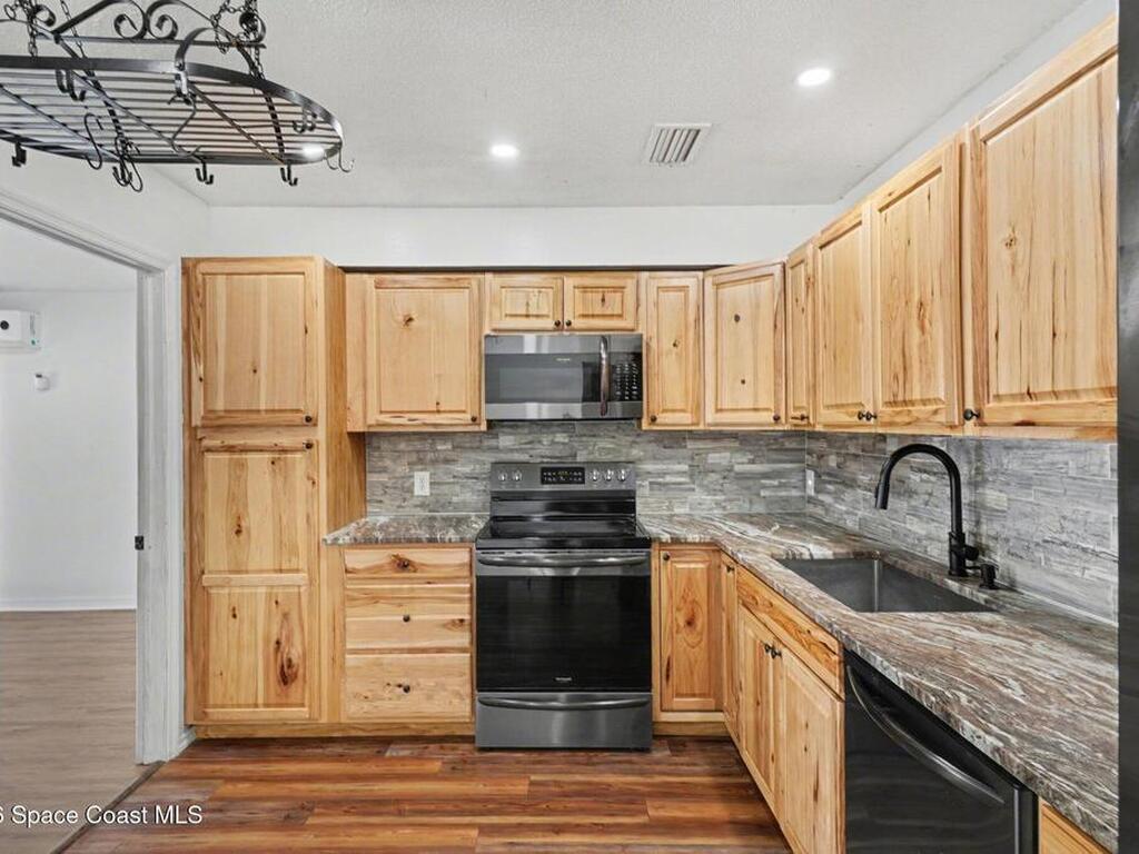 1341 Cindy Circle, Melbourne, FL 32905