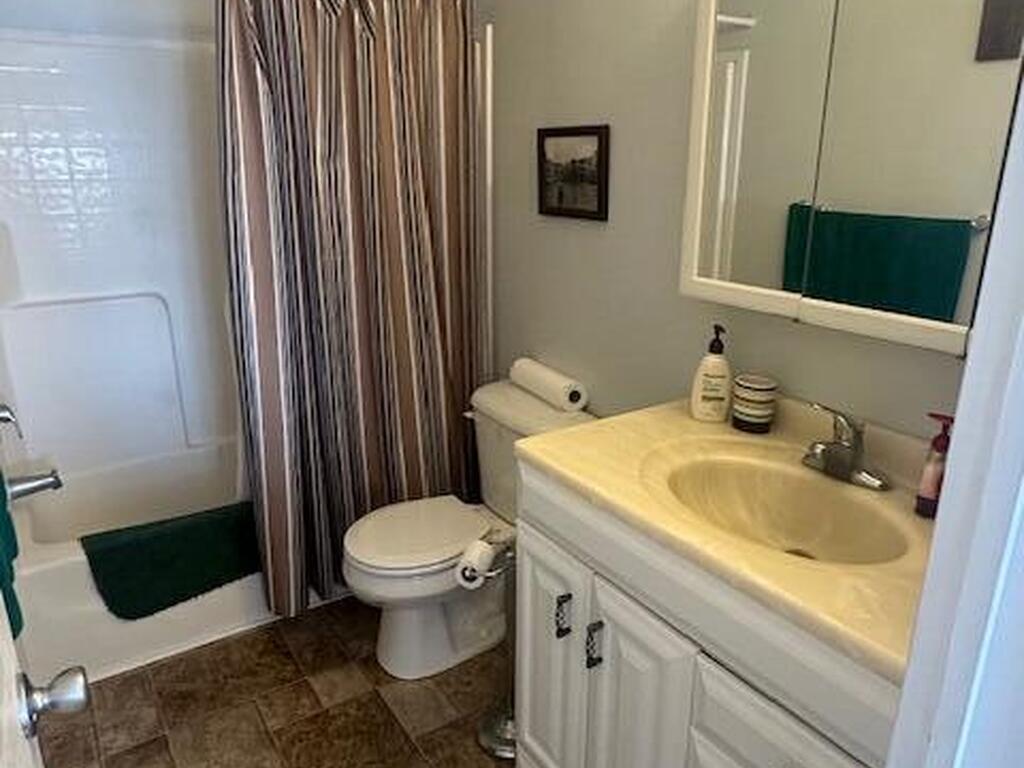 1418 Barefoot Circle, Barefoot Bay, FL 32976