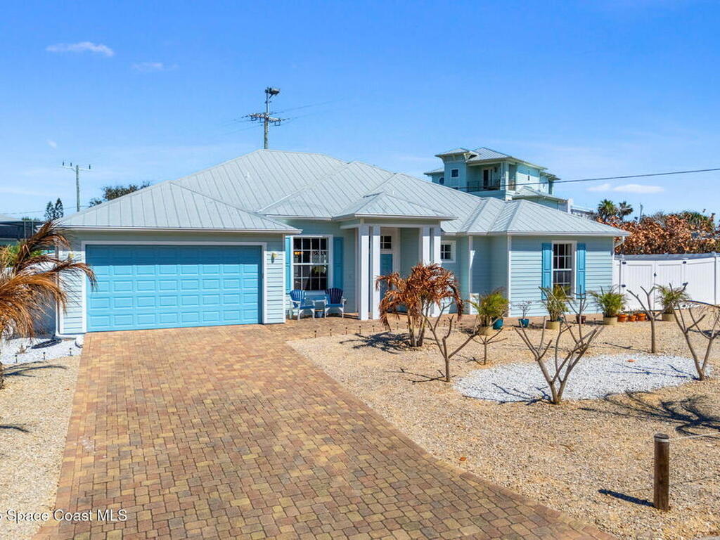 1139 S Brevard Avenue, Cocoa Beach, FL 32931