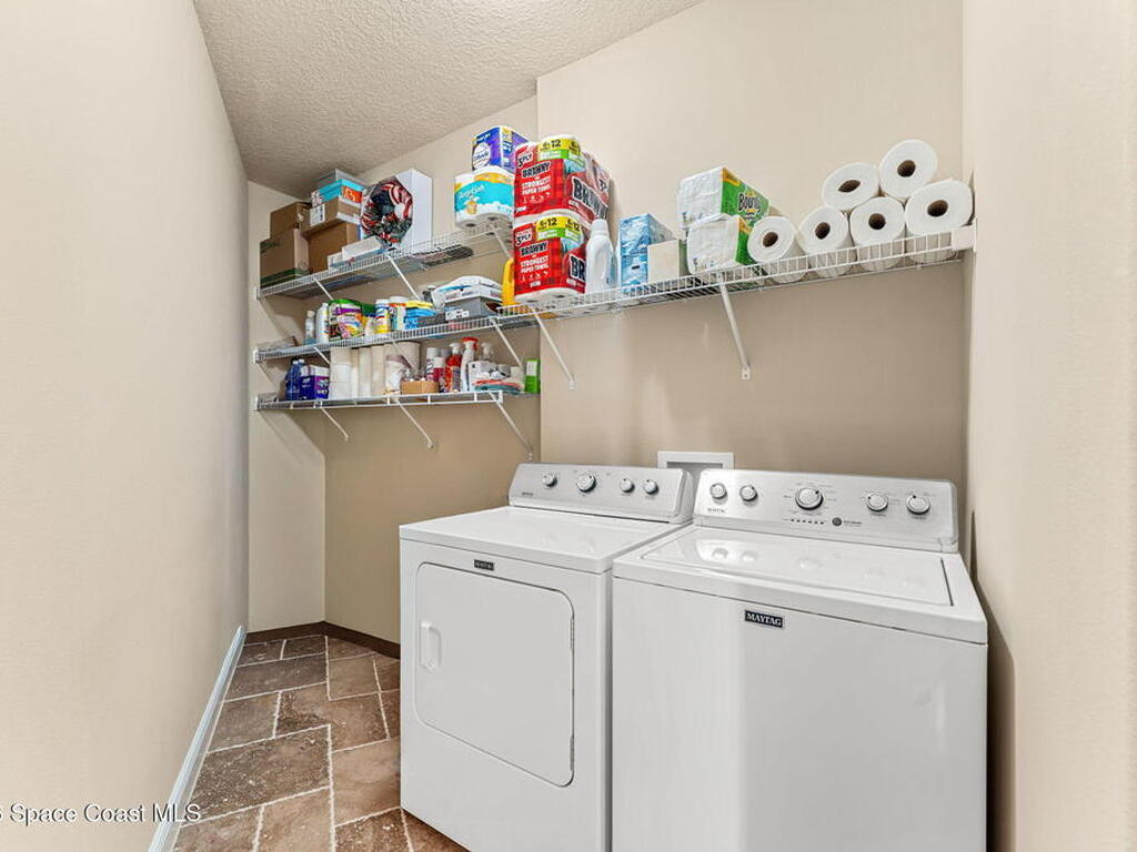 1139 S Brevard Avenue, Cocoa Beach, FL 32931