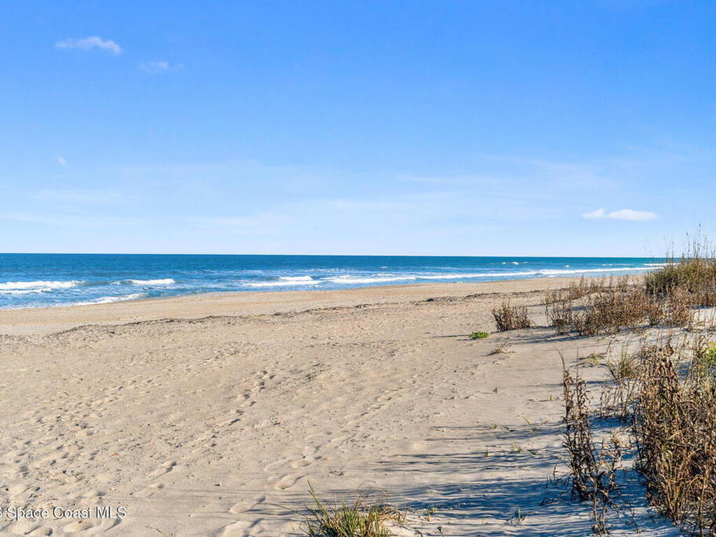 1139 S Brevard Avenue, Cocoa Beach, FL 32931