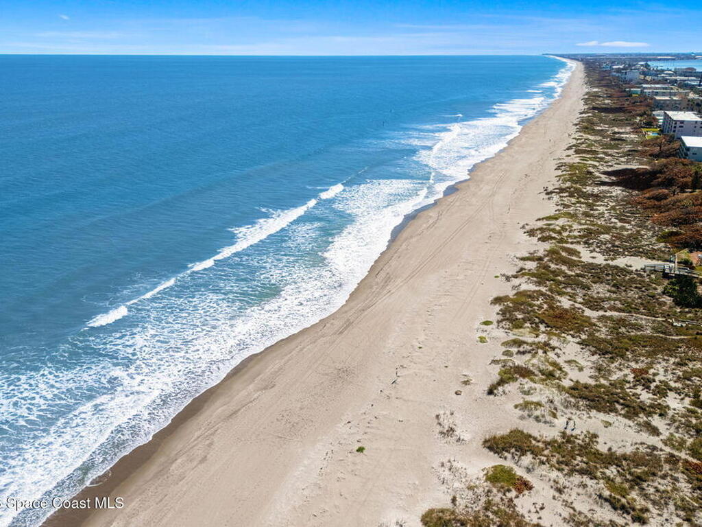 1139 S Brevard Avenue, Cocoa Beach, FL 32931