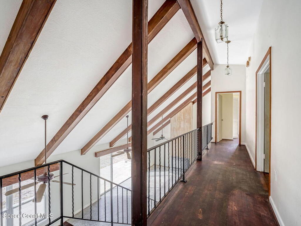 535 Robinhood Drive, Merritt Island, FL 32953