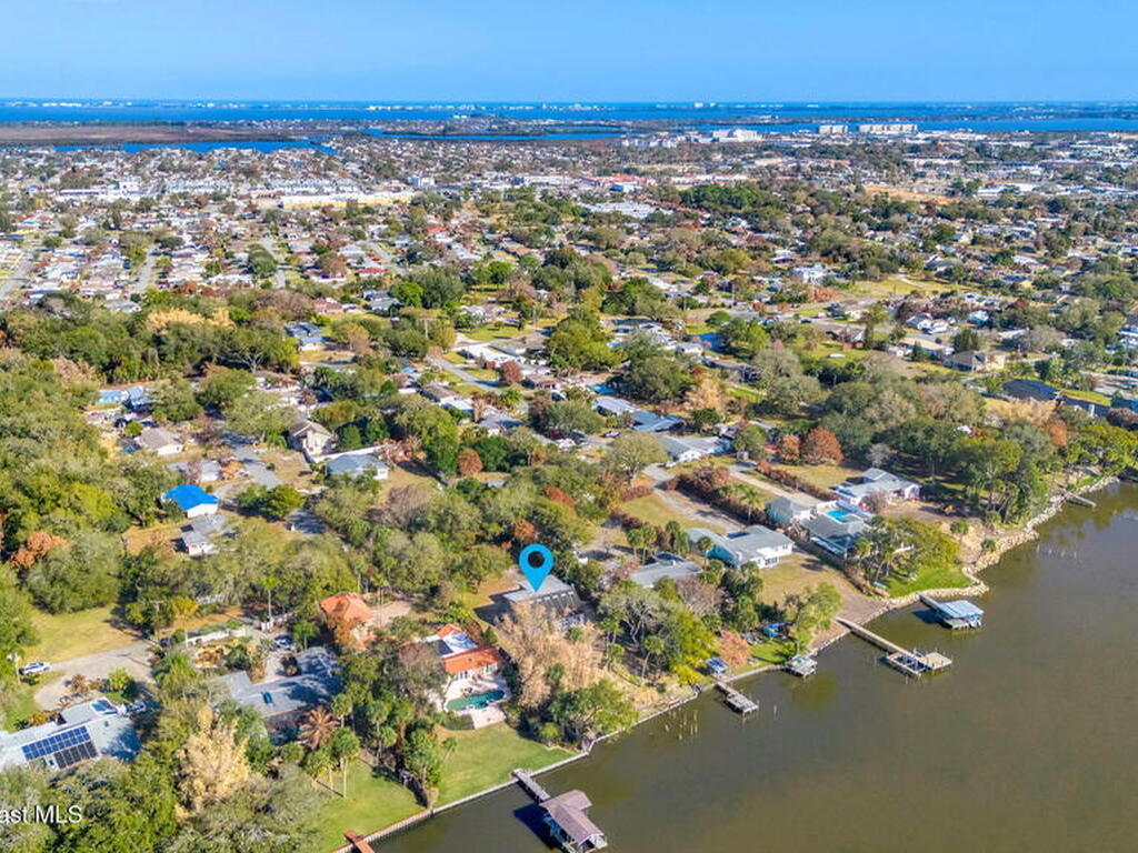 535 Robinhood Drive, Merritt Island, FL 32953