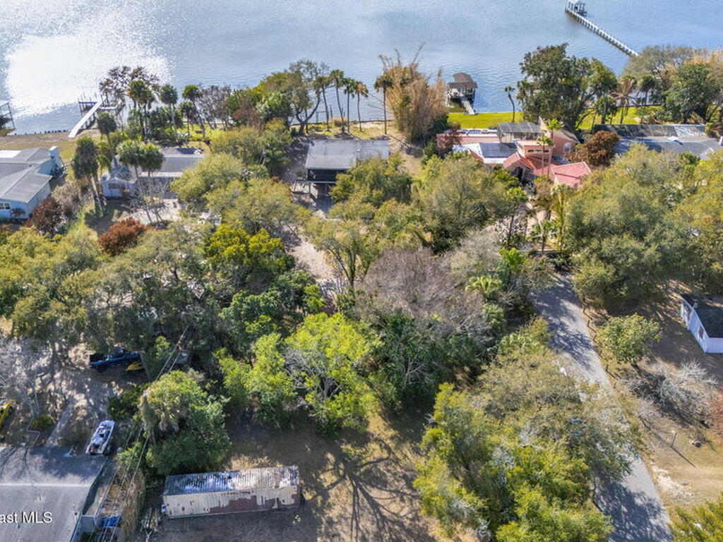 535 Robinhood Drive, Merritt Island, FL 32953