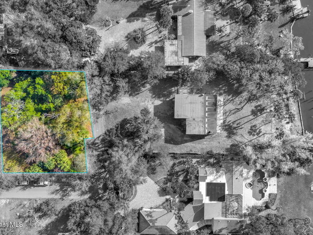 535 Robinhood Drive, Merritt Island, FL 32953