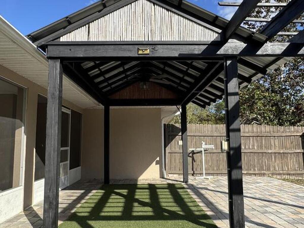 580 Fiedler Street, Palm Bay, FL 32907