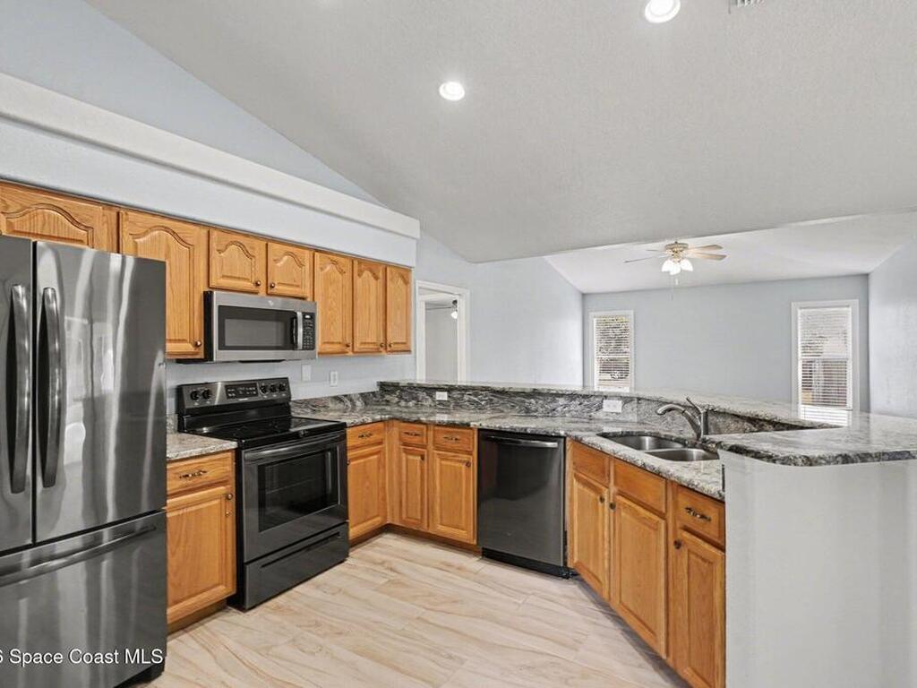 580 Fiedler Street, Palm Bay, FL 32907