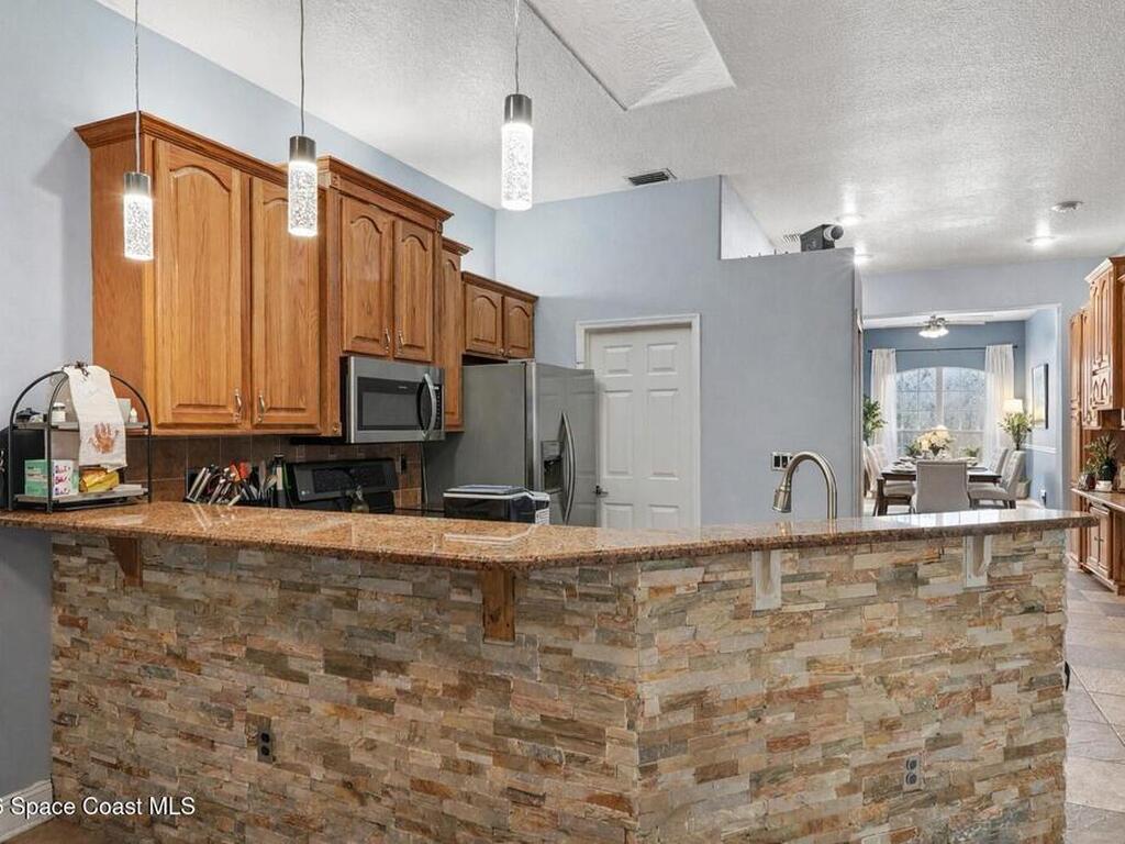 1816 Barrington Circle, Rockledge, FL 32955