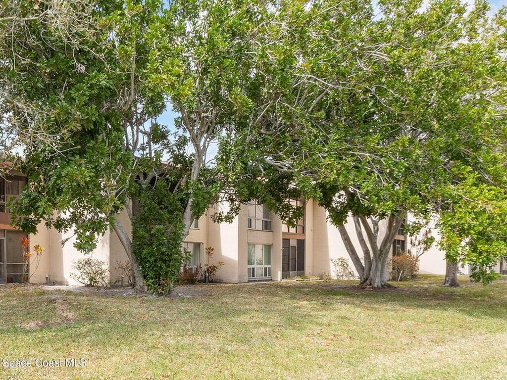 2501 Sand Trap Lane, Melbourne, FL 32935