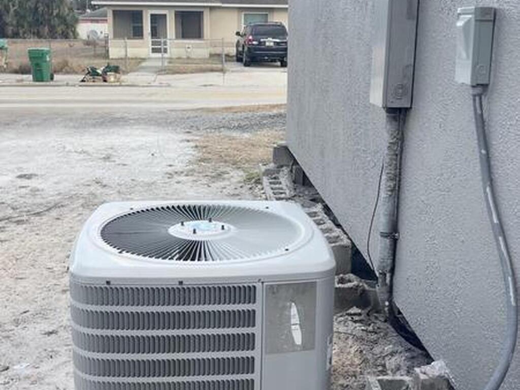 2572 Harry T Moore Avenue, Mims, FL 32754