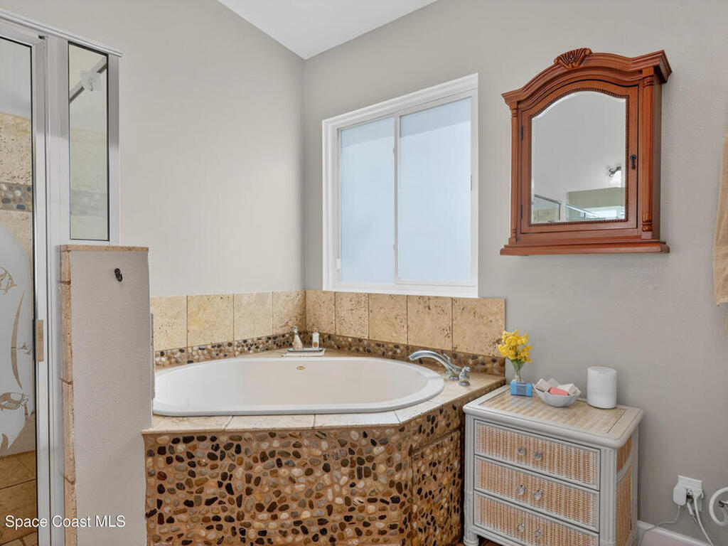 472 Carley Ln Lane, Cocoa, FL 32926