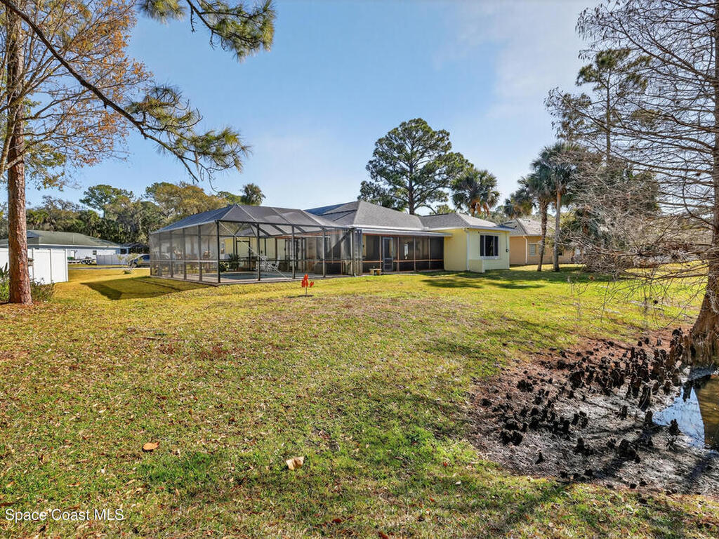 472 Carley Ln Lane, Cocoa, FL 32926