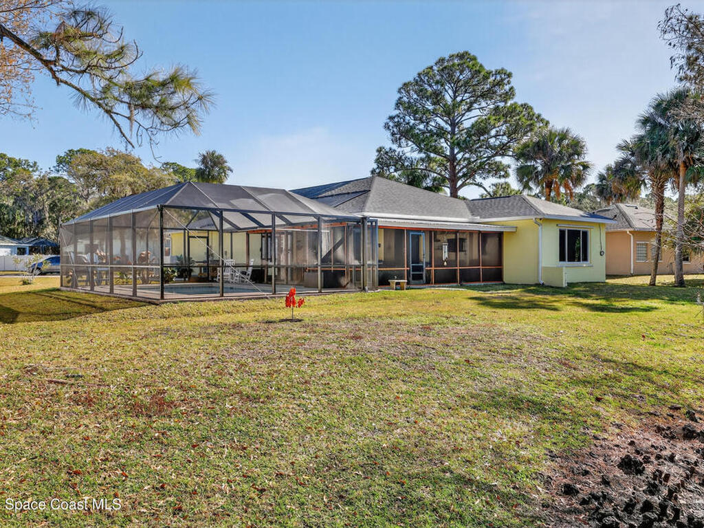 472 Carley Ln Lane, Cocoa, FL 32926