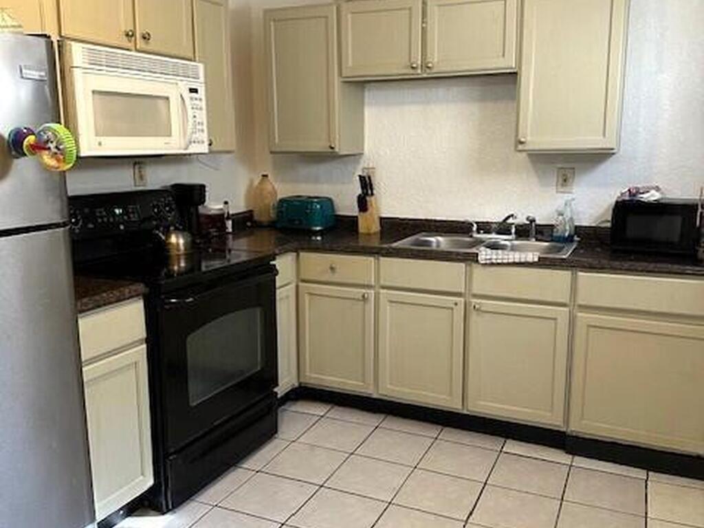 4628 Suray Avenue, Jacksonville, FL 32208