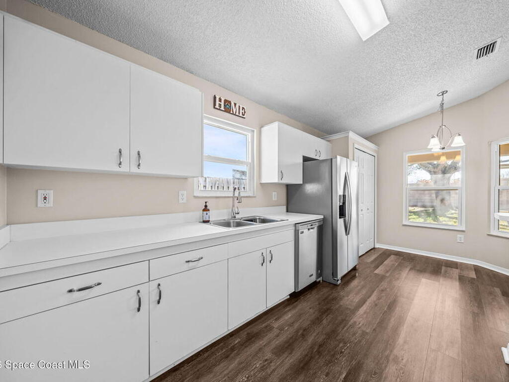 7217 Hammock Lakes Drive, Suntree, FL 32940