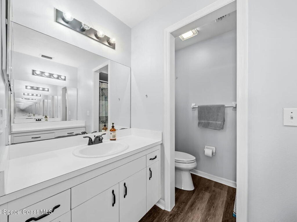 7217 Hammock Lakes Drive, Suntree, FL 32940