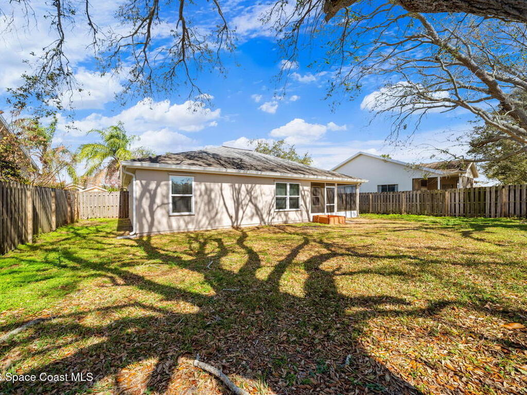 7217 Hammock Lakes Drive, Suntree, FL 32940