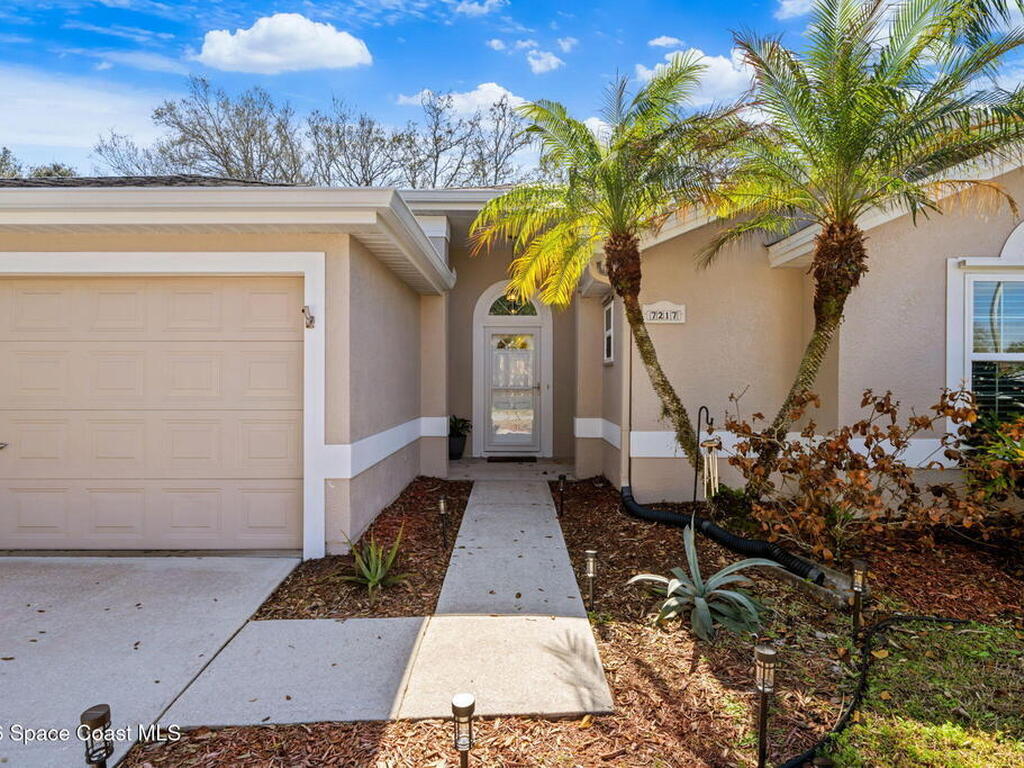7217 Hammock Lakes Drive, Suntree, FL 32940