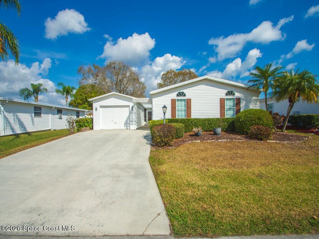 8142 Meadowlark Lane, Port St. Lucie, FL 34952