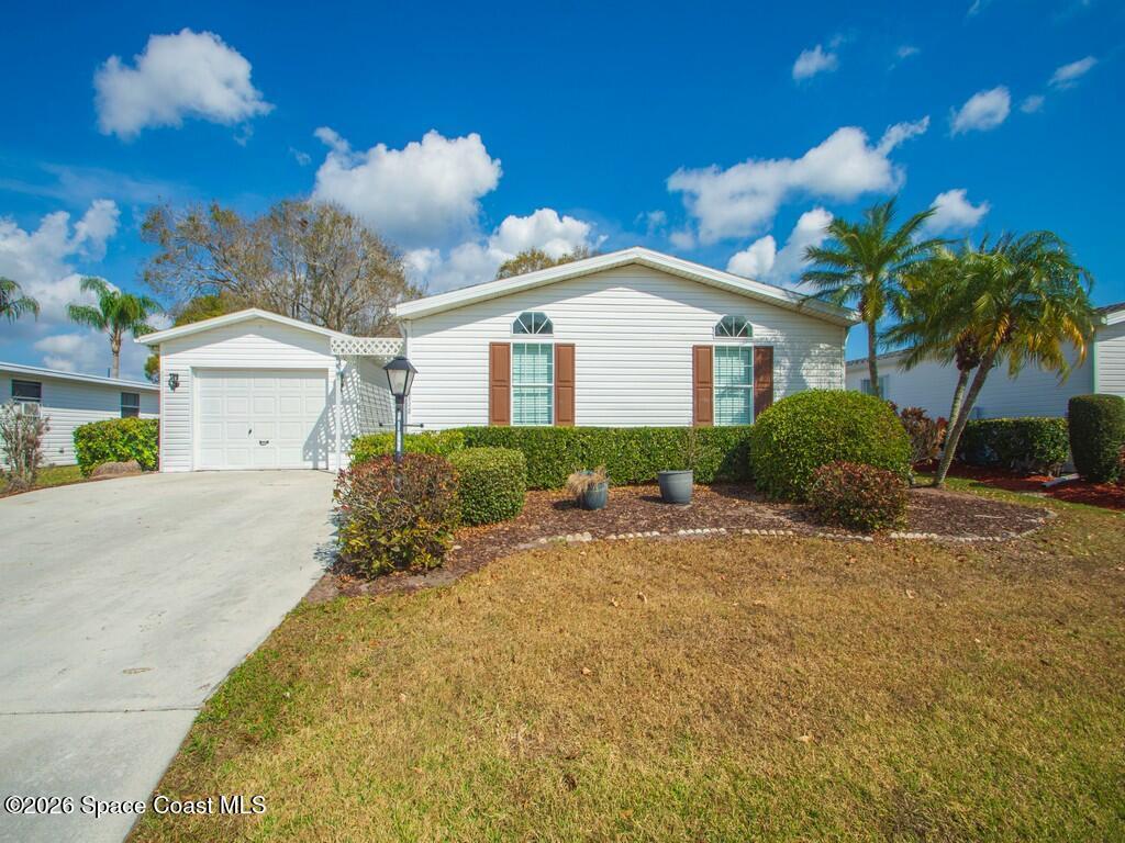 8142 Meadowlark Lane, Port St. Lucie, FL 34952