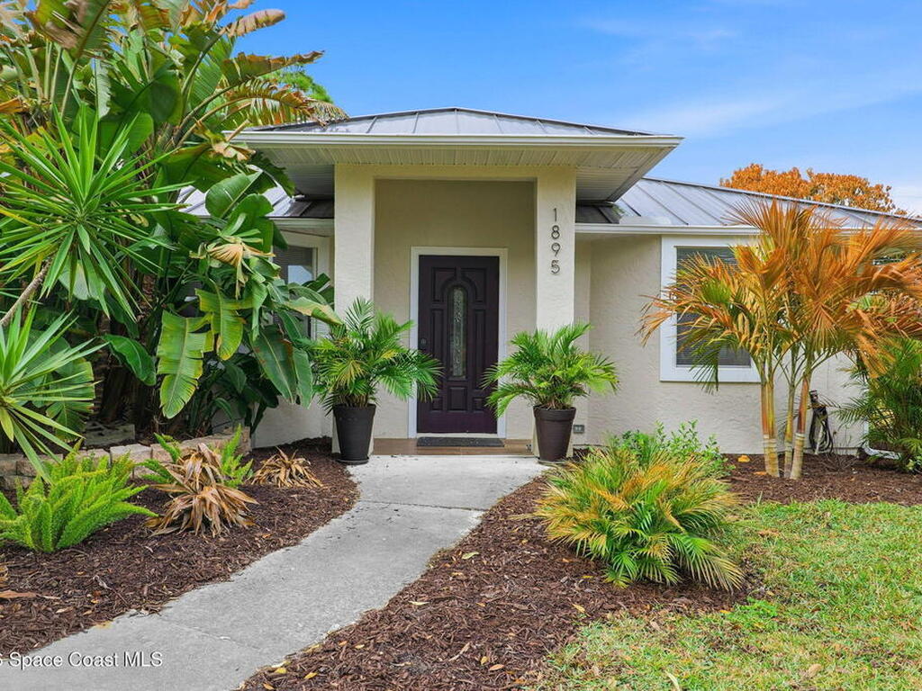 1895 17th Avenue, Vero Beach, FL 32962