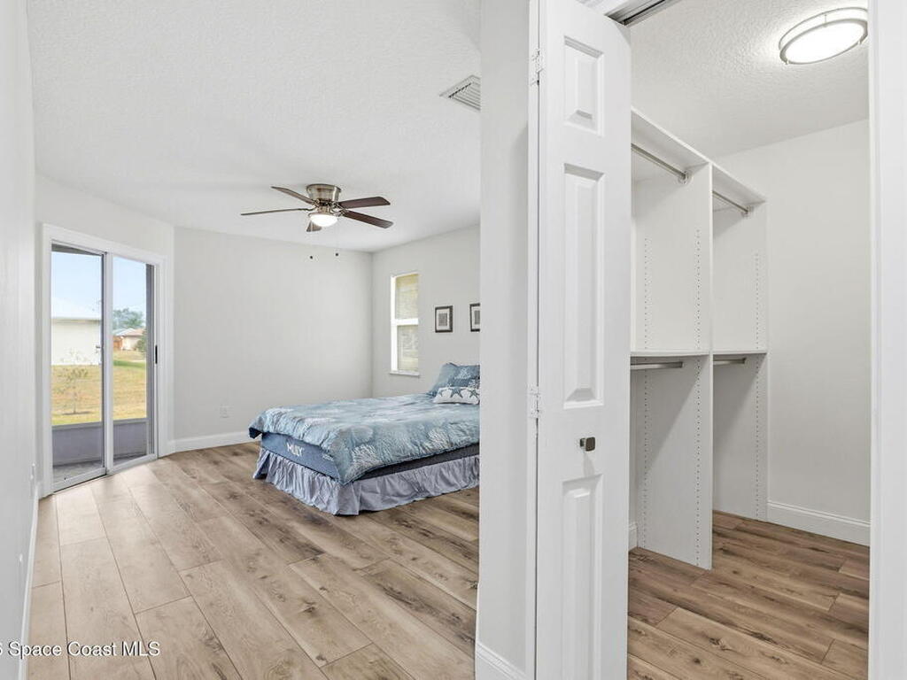 1895 17th Avenue, Vero Beach, FL 32962