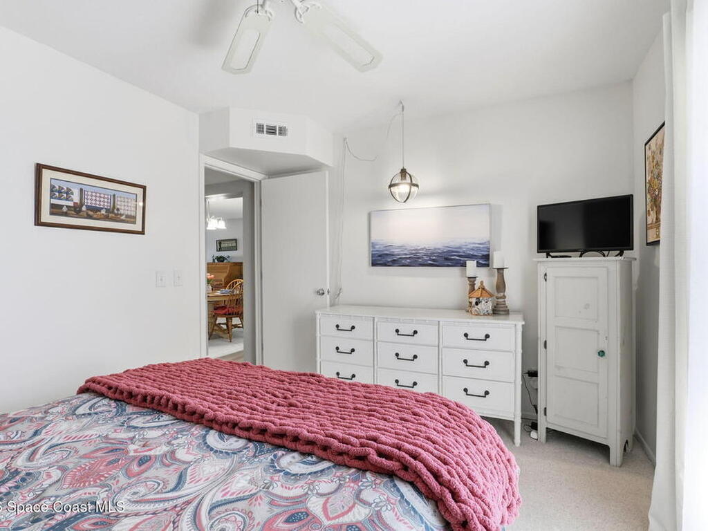 35 Plantation Drive, Vero Beach, FL 32966