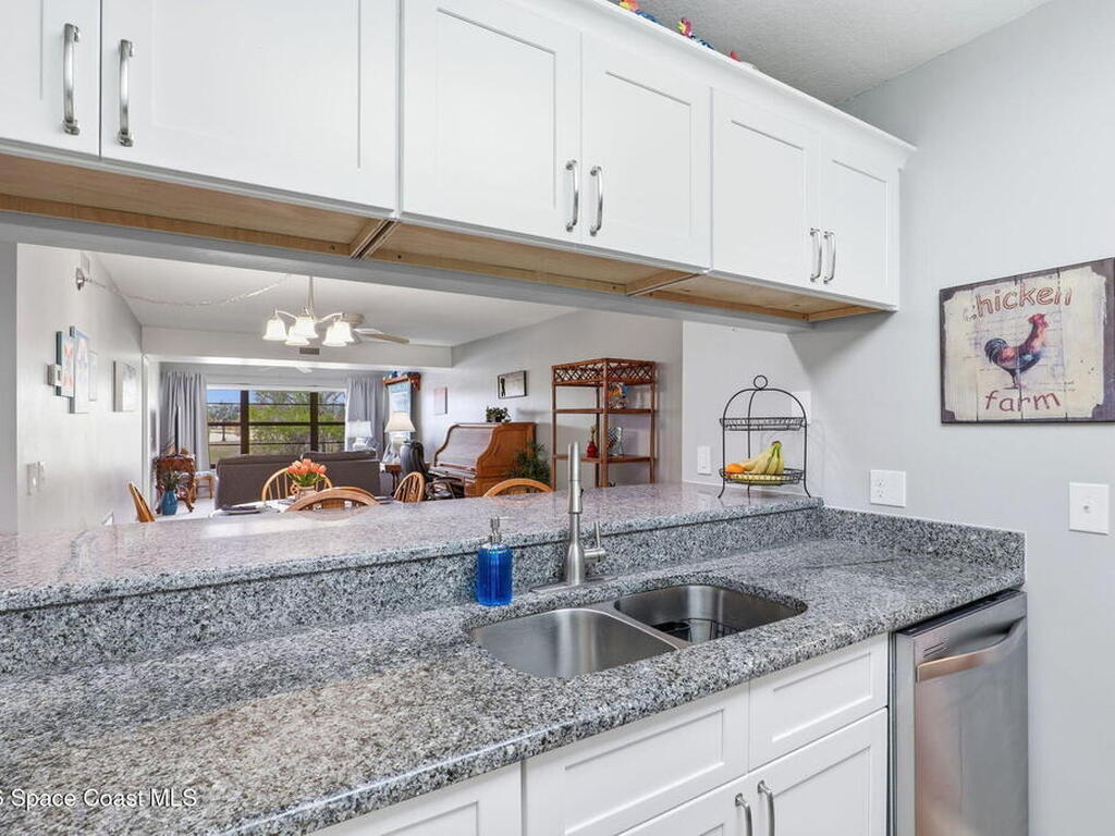 35 Plantation Drive, Vero Beach, FL 32966