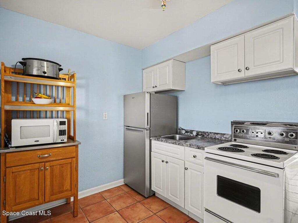 380 N Brevard Avenue, Cocoa Beach, FL 32931