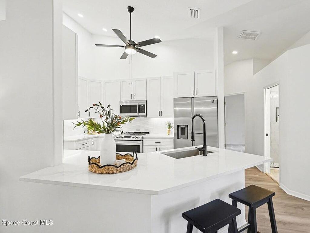 560 Fiedler Street, Palm Bay, FL 32907