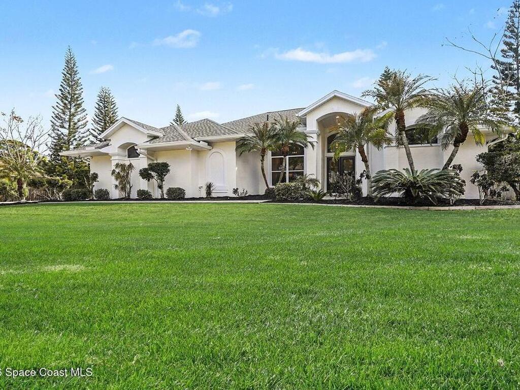 560 Fiedler Street, Palm Bay, FL 32907