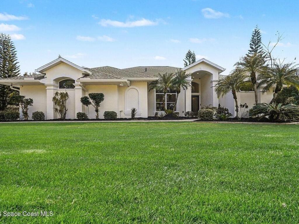 560 Fiedler Street, Palm Bay, FL 32907