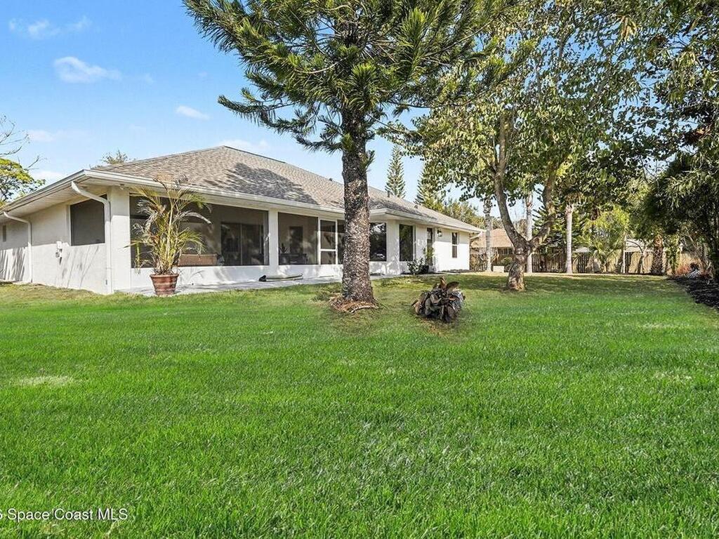 560 Fiedler Street, Palm Bay, FL 32907