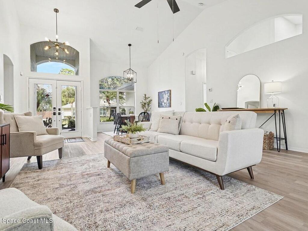 560 Fiedler Street, Palm Bay, FL 32907