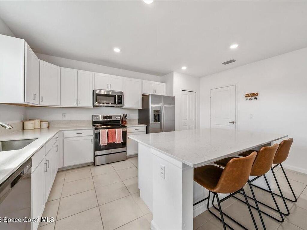 1950 Diablo Circle, Palm Bay, FL 32908