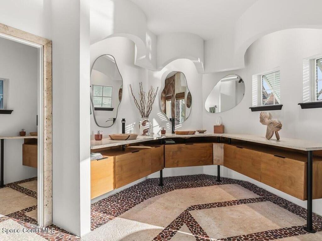 2 River Falls Drive, Cocoa Beach, FL 32931