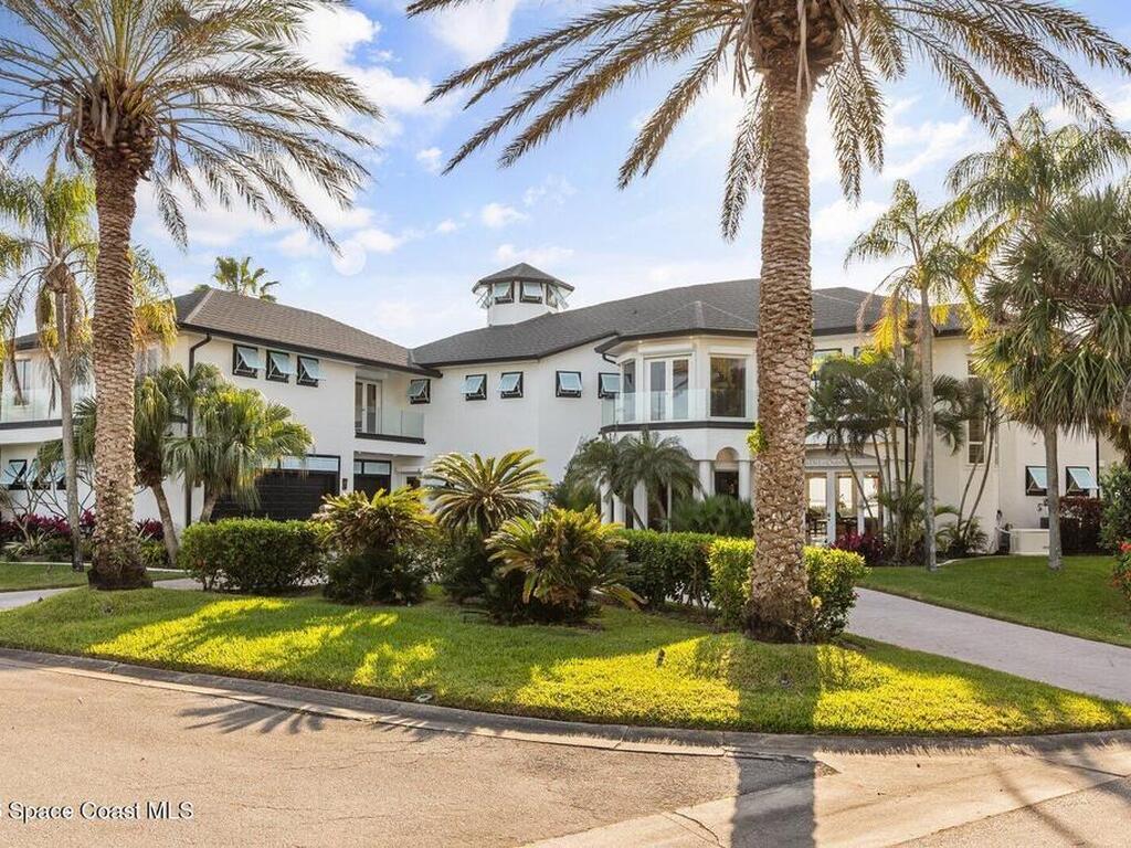 2 River Falls Drive, Cocoa Beach, FL 32931