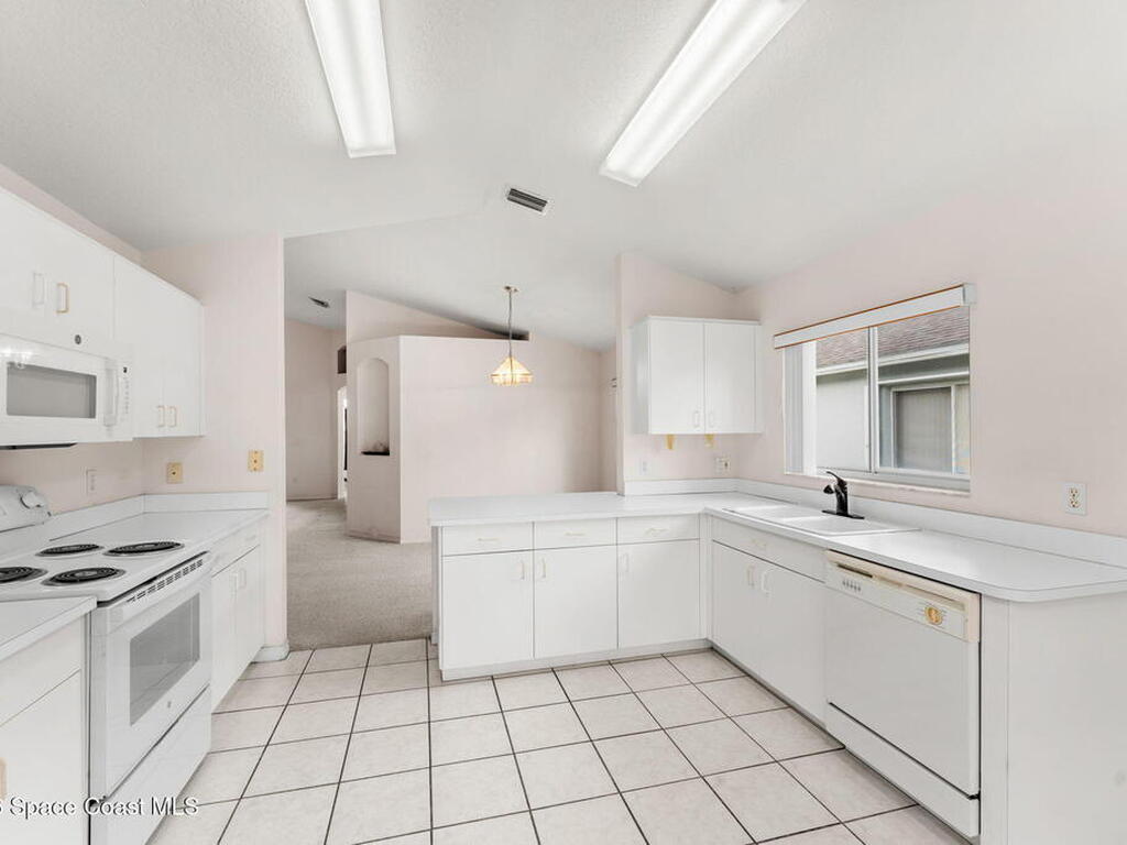 2519 Ventura Circle, Melbourne, FL 32904