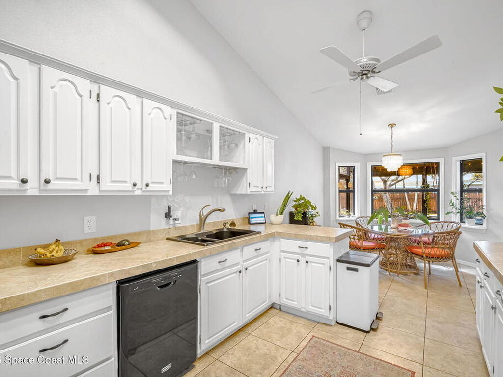 25 Greenwood Lane, Cocoa Beach, FL 32931