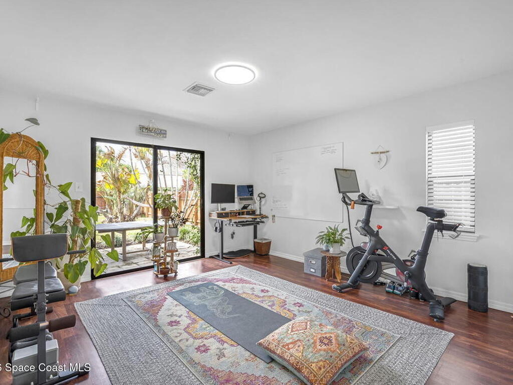 25 Greenwood Lane, Cocoa Beach, FL 32931