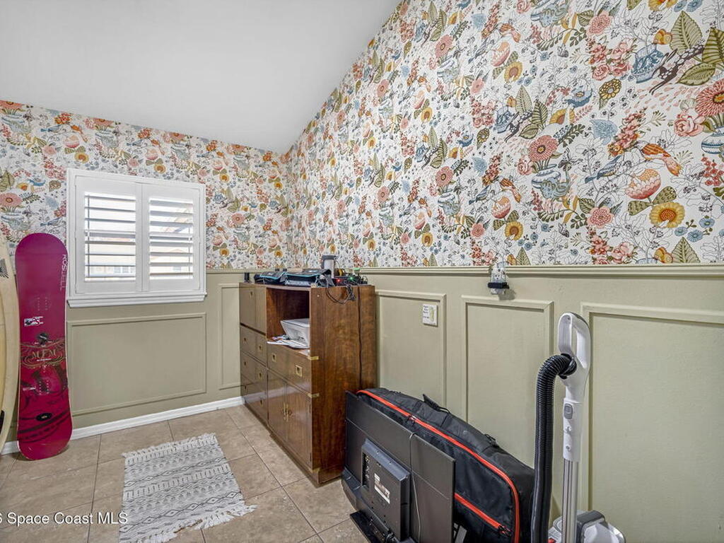 25 Greenwood Lane, Cocoa Beach, FL 32931