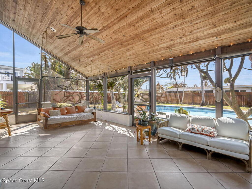 25 Greenwood Lane, Cocoa Beach, FL 32931