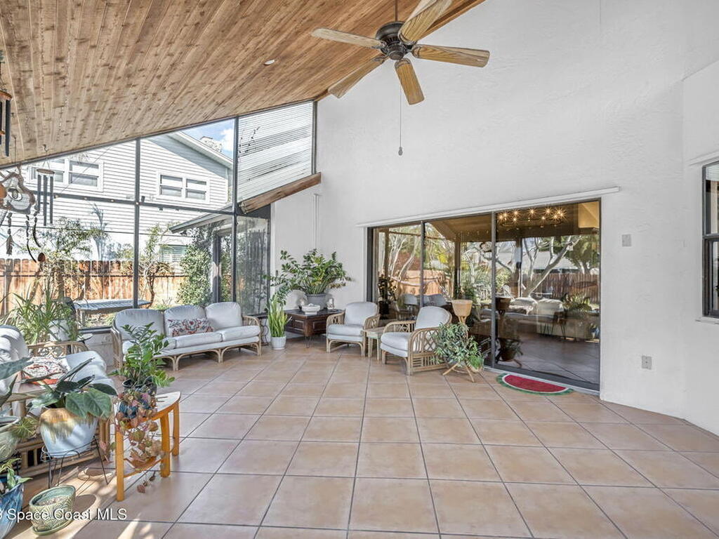 25 Greenwood Lane, Cocoa Beach, FL 32931