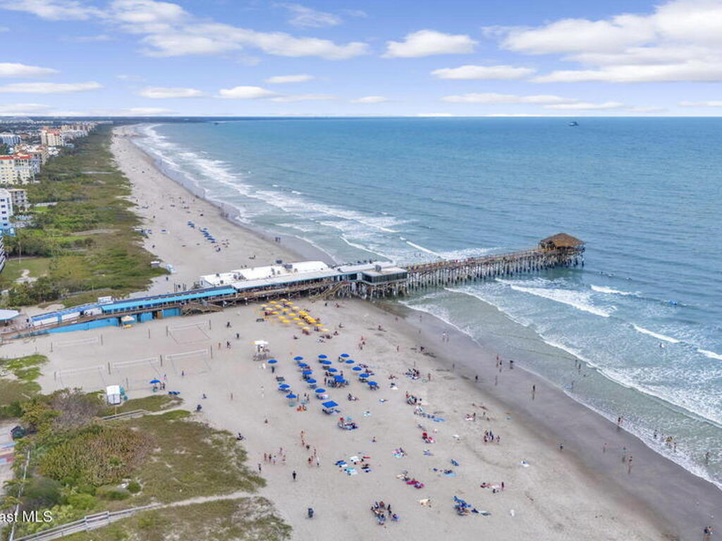 25 Greenwood Lane, Cocoa Beach, FL 32931