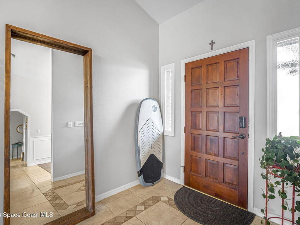 25 Greenwood Lane, Cocoa Beach, FL 32931